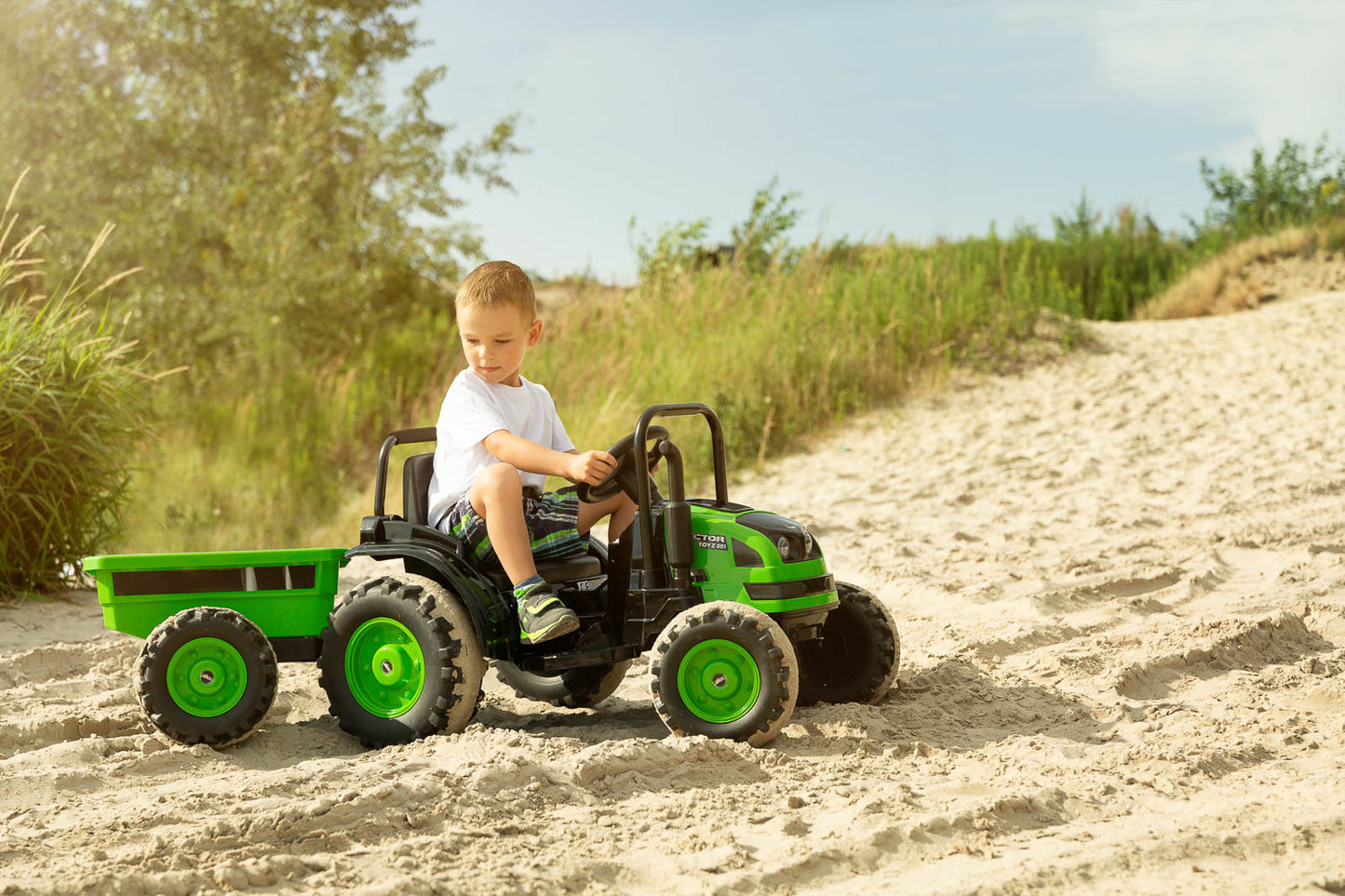 BATTERIEBETRIEBENES FAHRZEUG TRAKTOR HECTOR BLUE